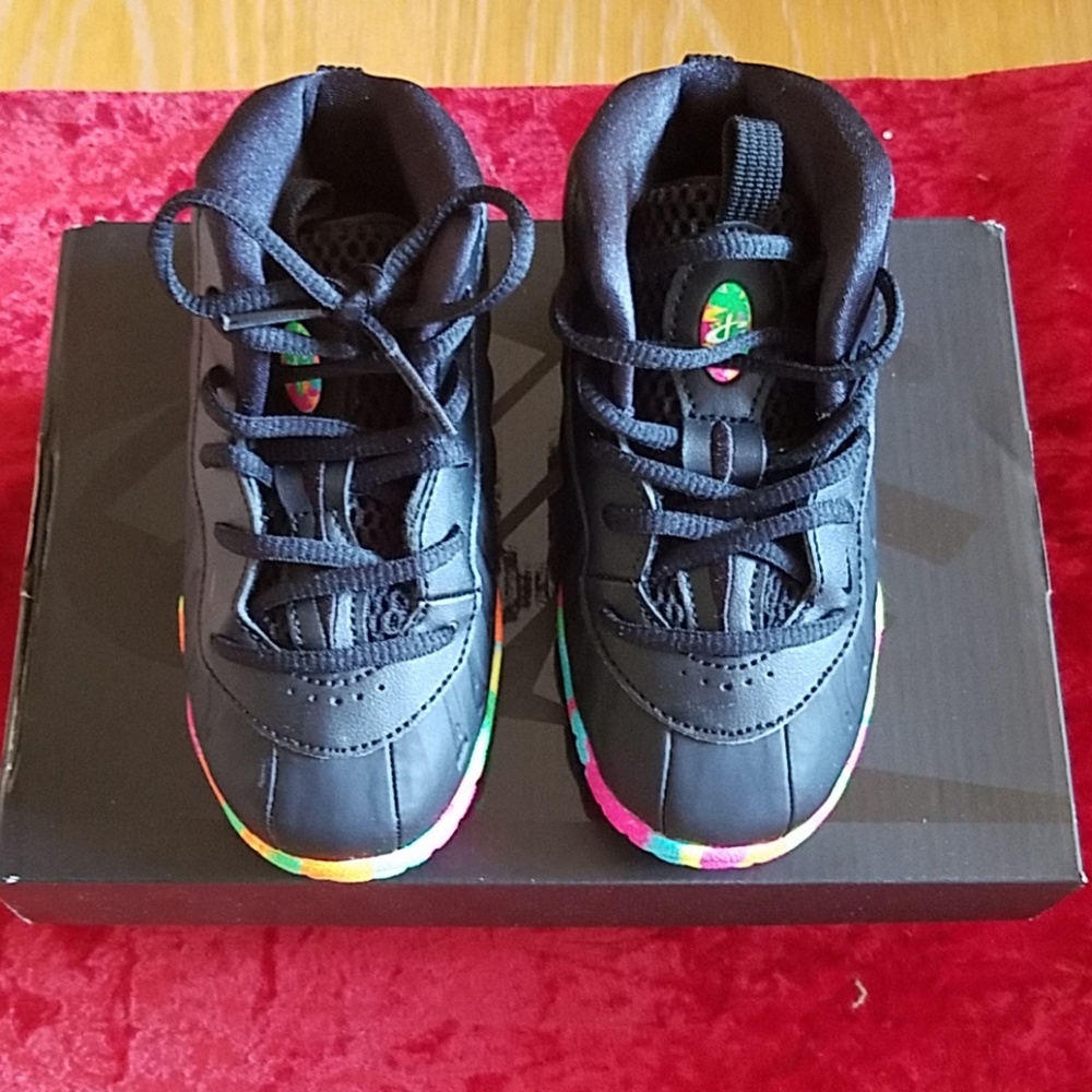 Boy's sneakers